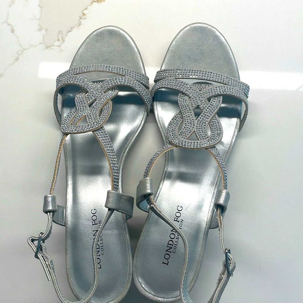 London Fog silver sandals 1 1/2” heel size 9
Brand new